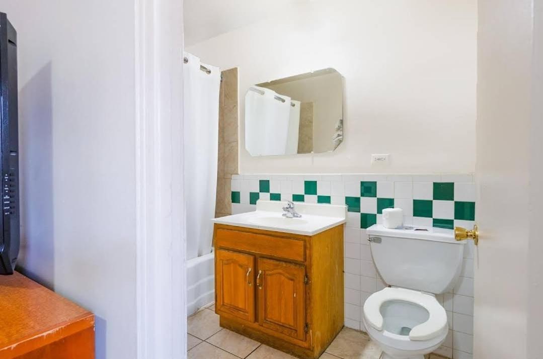 Hillside Manor Motel מראה חיצוני תמונה